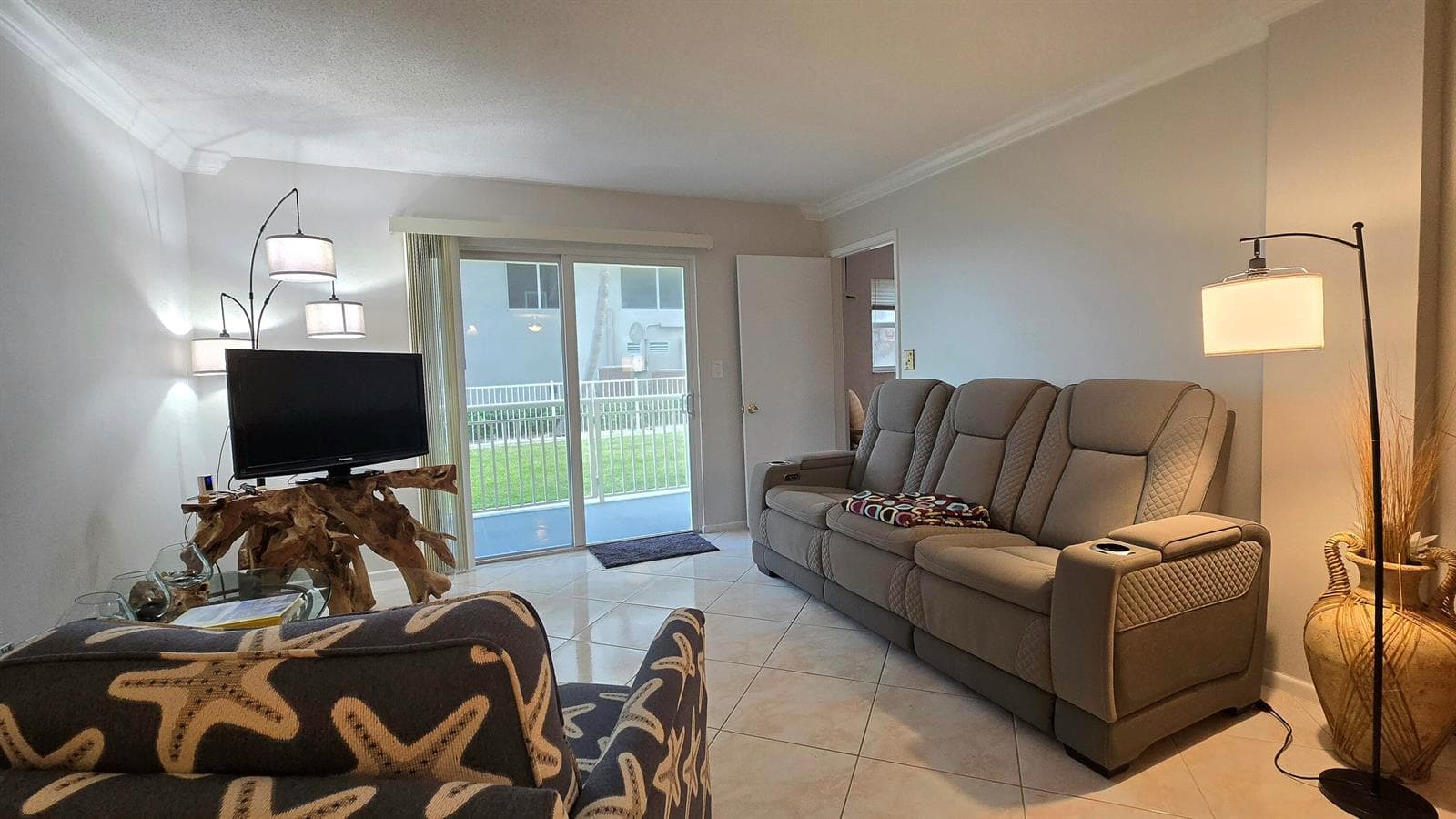 1161 Hillsboro Mile # 107, Hillsboro Beach FL 33062 photo 4