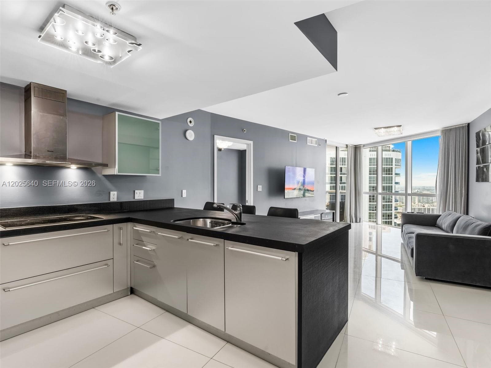 18201 Collins Ave # 5303, Sunny Isles Beach FL 33160 photo 4