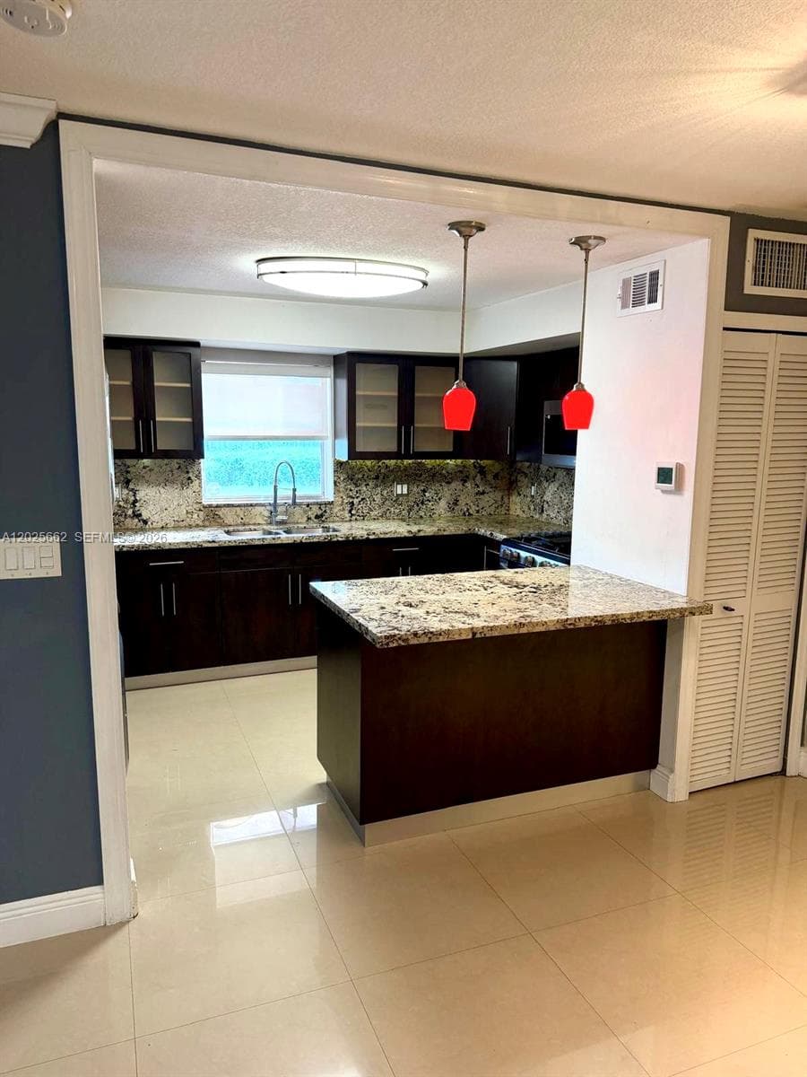 10971 SW 69 terrace # 10971, Miami FL 33173 photo 2
