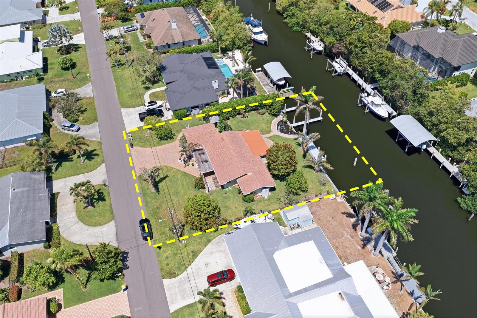 8455 SE Palm Street, Hobe Sound FL 33455 photo 2