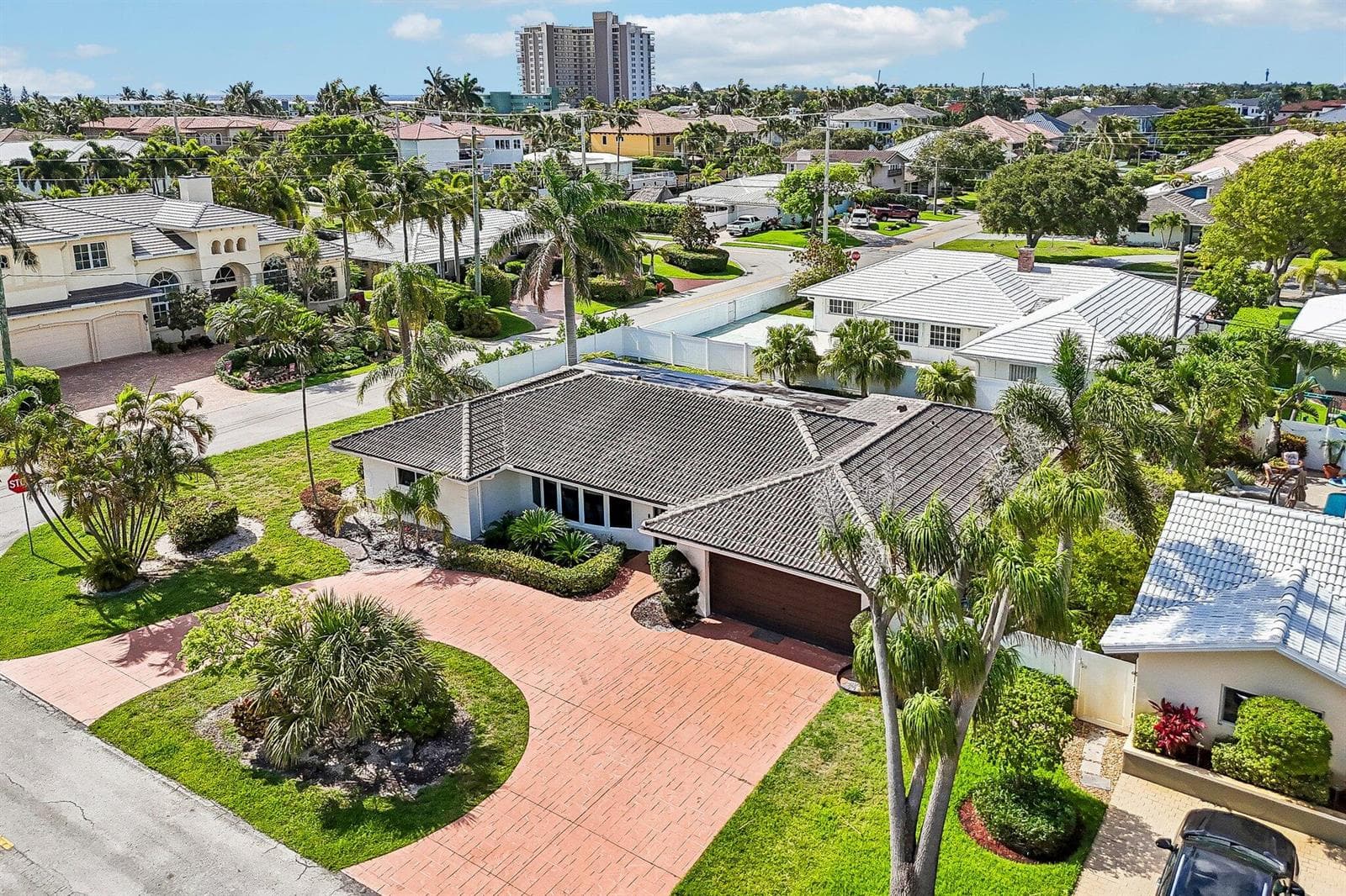 2940 NE 39th Court, Lighthouse Point FL 33064 photo 4