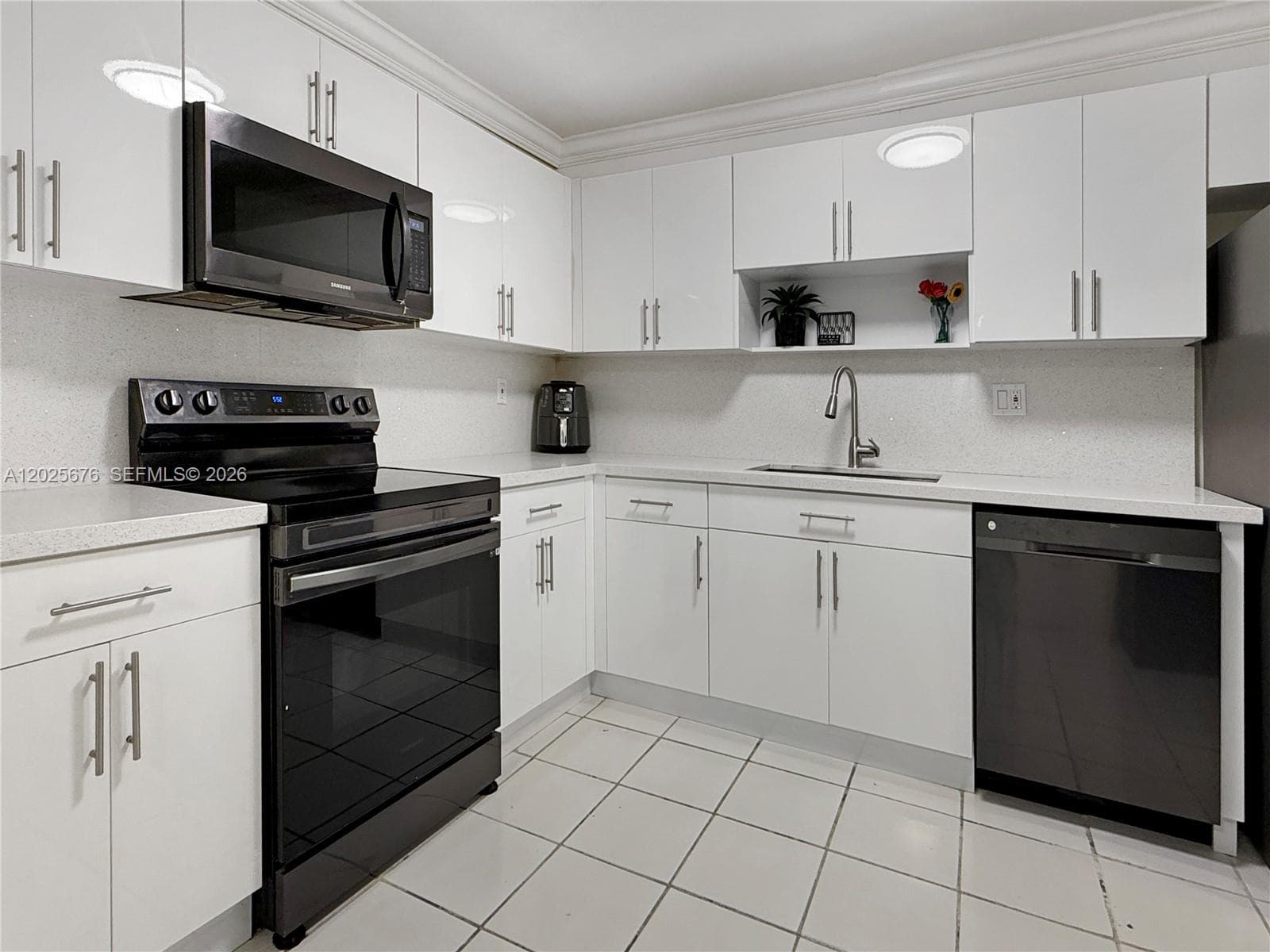 9735 NW 52nd St # 209, Doral FL 33178 photo 3