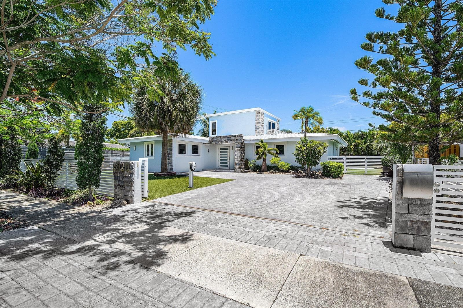 5920 NE 21st Road, Fort Lauderdale FL 33308 photo 2