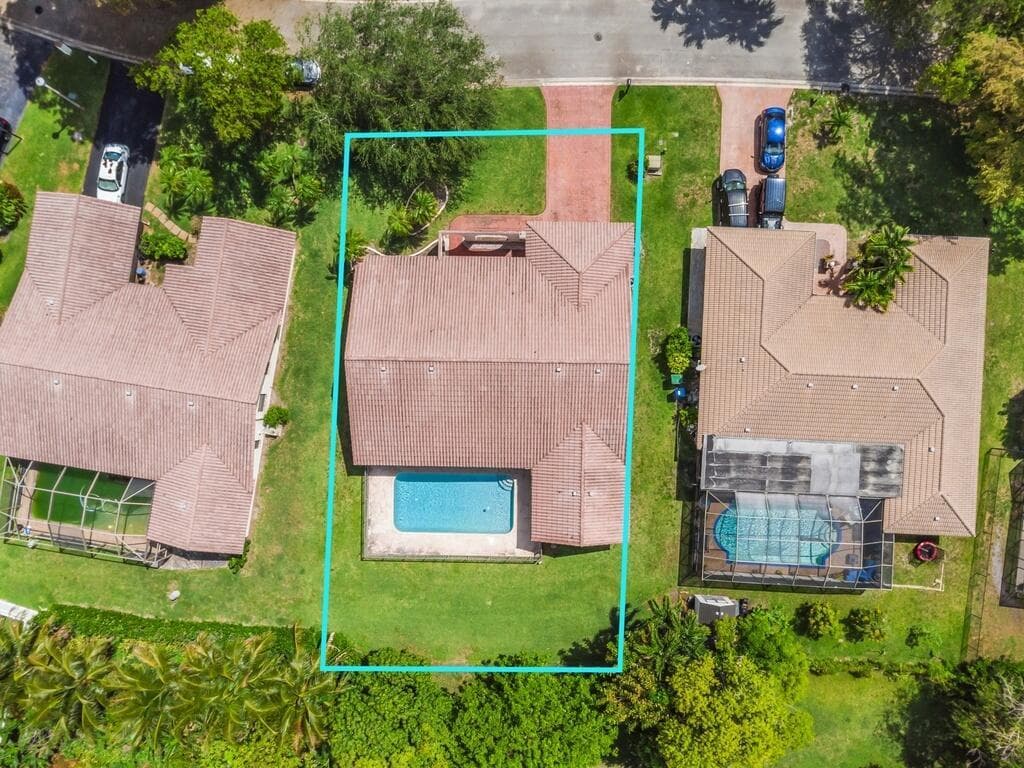 895 NW 110th Lane, Coral Springs FL 33071 photo 4