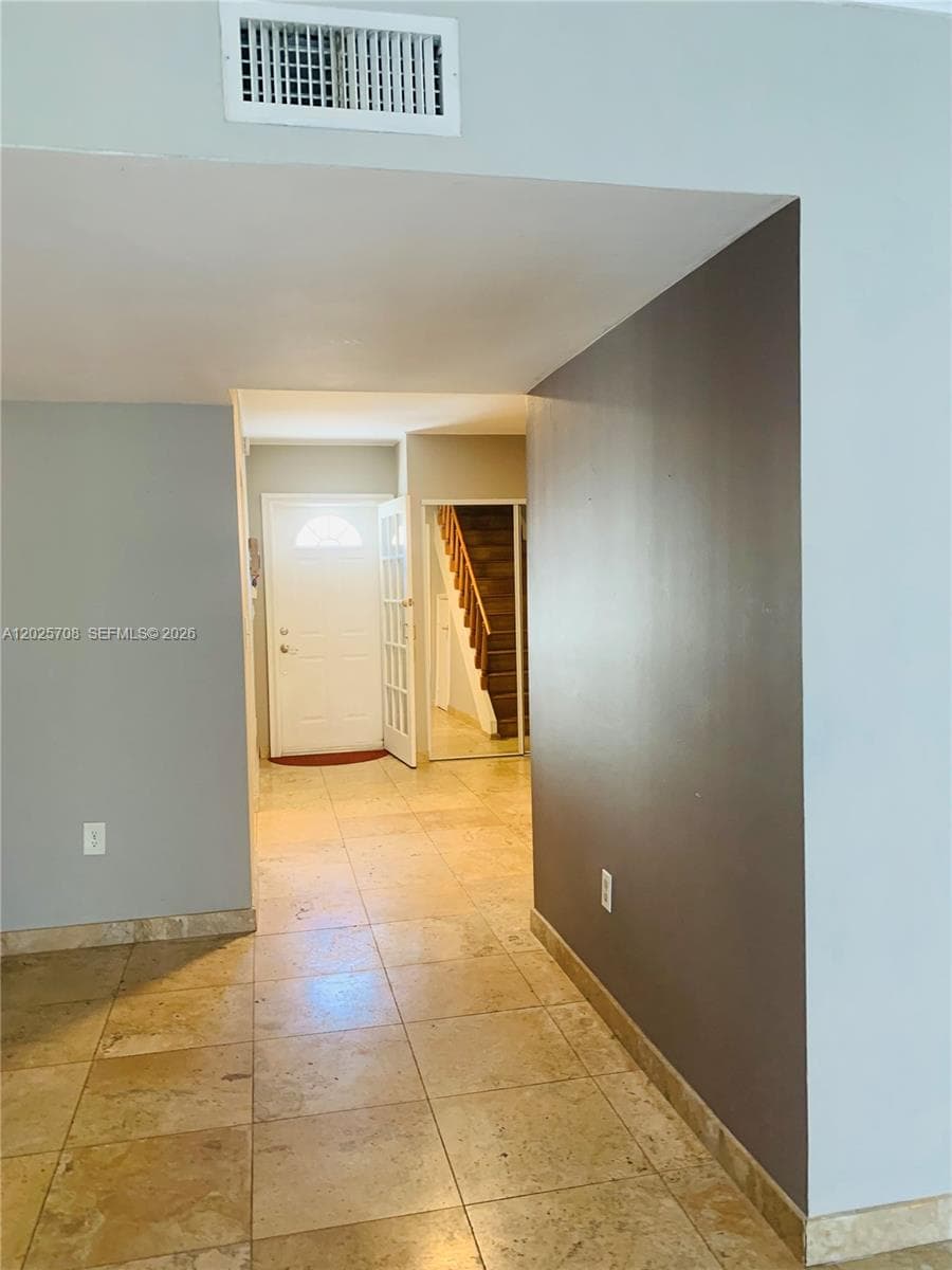 1651 NE 115th St # 21C, Miami FL 33181 photo 2