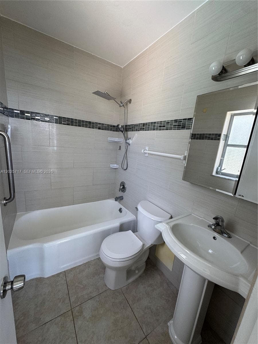 10281 E Bay Harbor Dr # B3, Bay Harbor Islands, FL 33154 photo 5