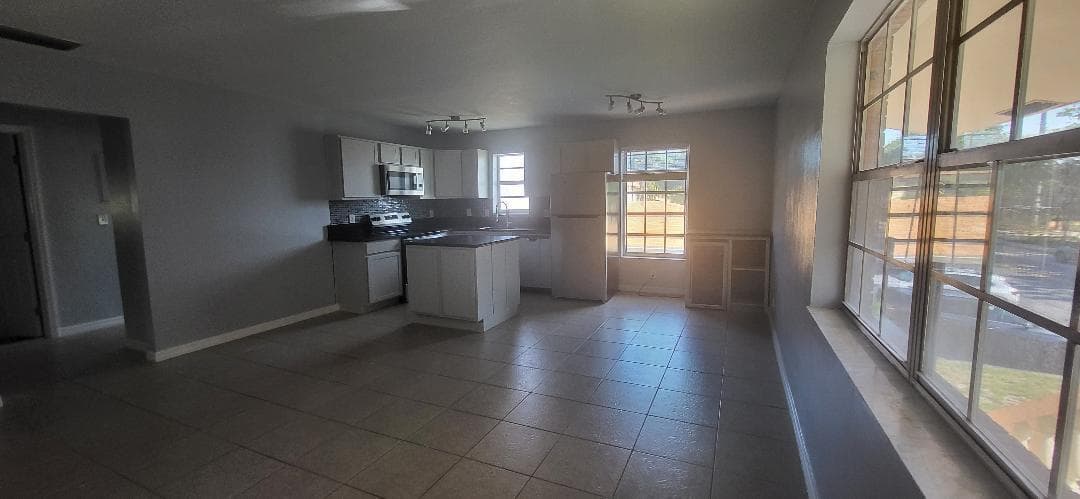 5240 NE 14th Way, Fort Lauderdale FL 33334 photo 4