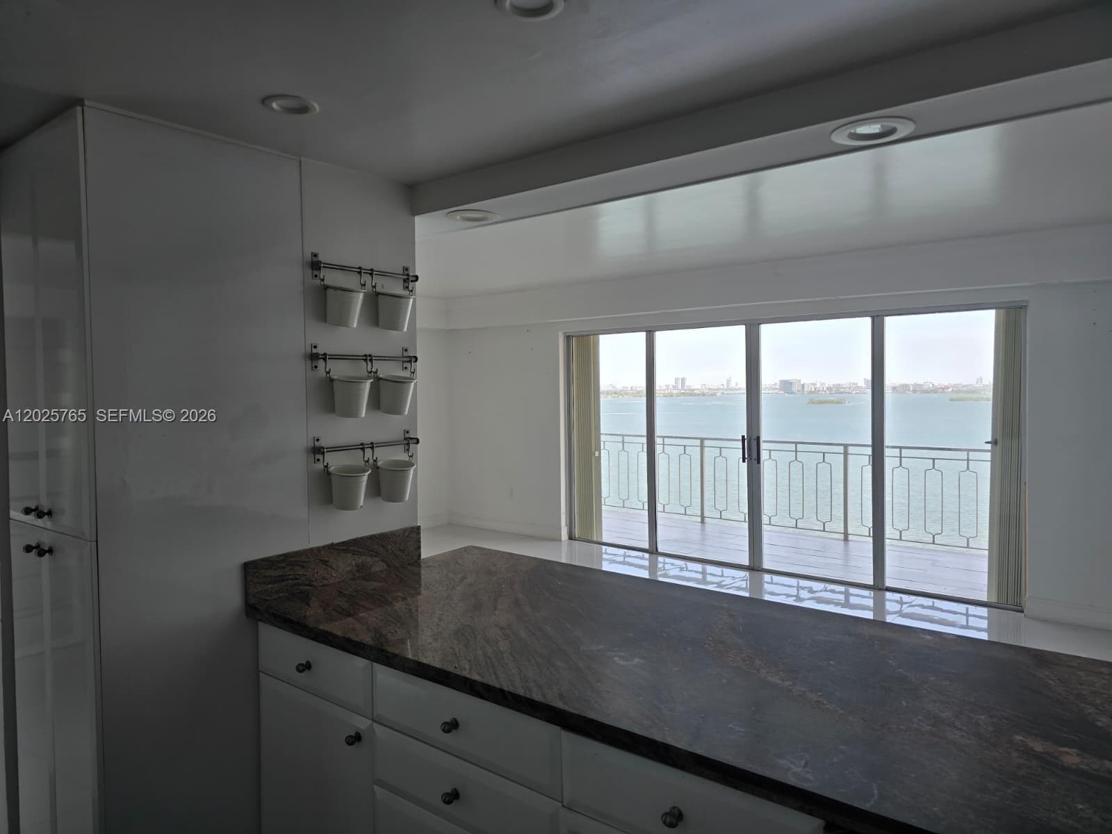 11111 Biscayne Blvd # 17D, Miami, FL 33181 photo 2