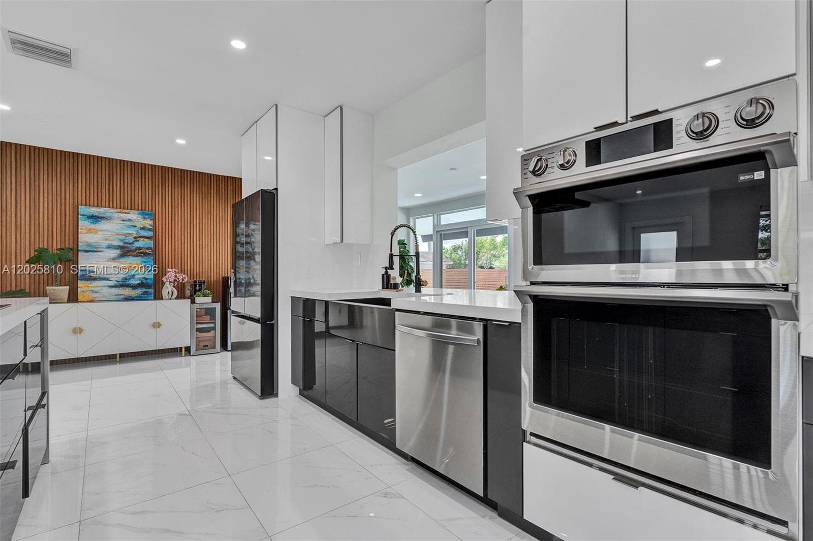 1446 Scott St, Hollywood FL 33020 photo 4