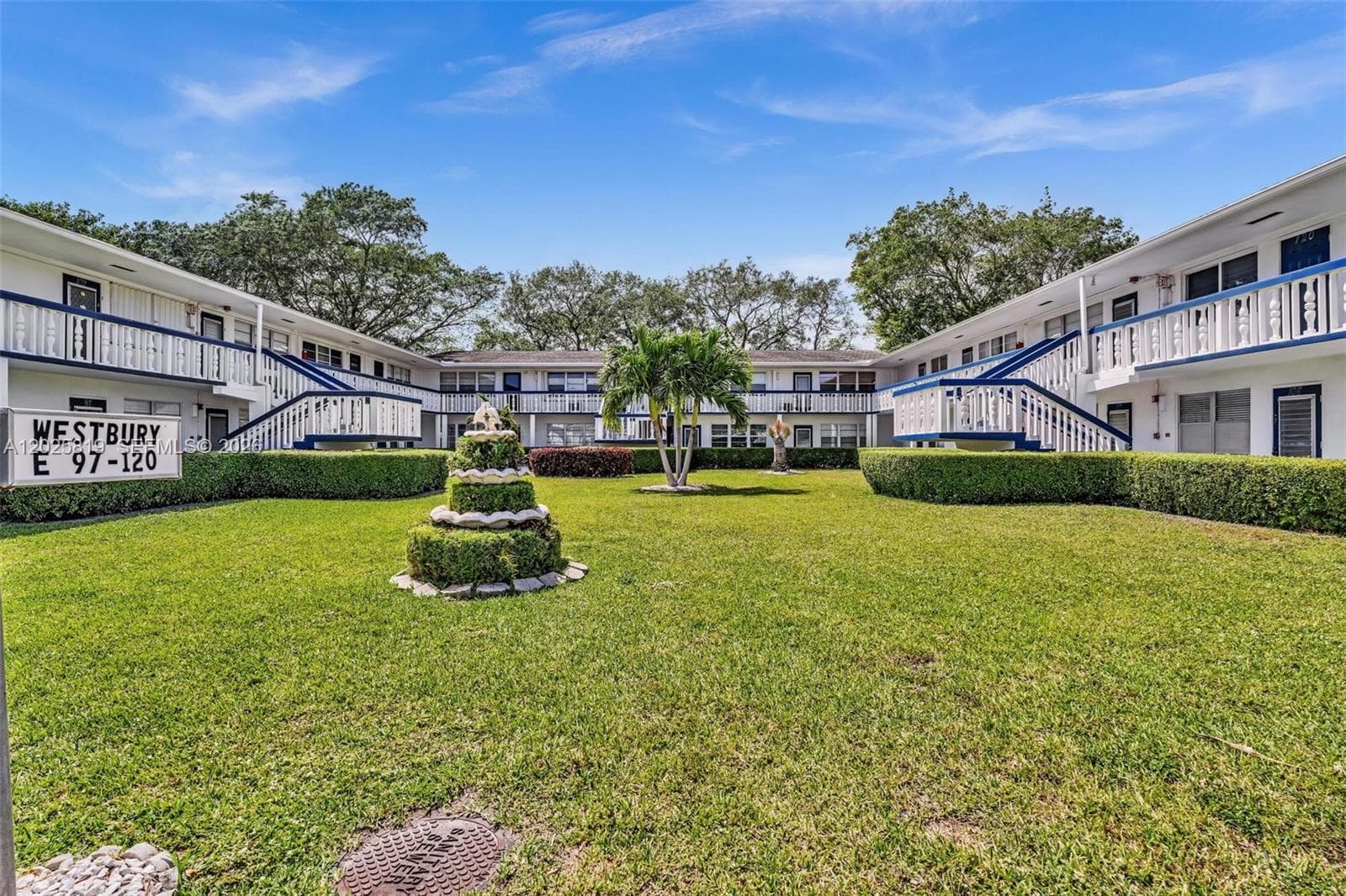 117 Westbury  E # 117, Deerfield Beach FL 33442 photo 2