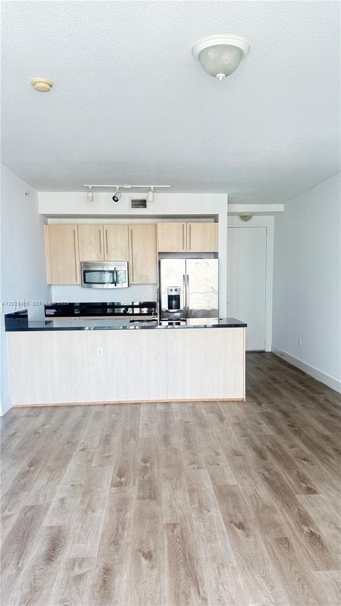 79 SW 12 ST # 2911-S, Miami FL 33130 photo 2