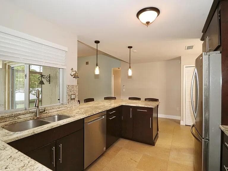 6401 W Sedgewyck Cir W, Davie FL 33331 photo 3