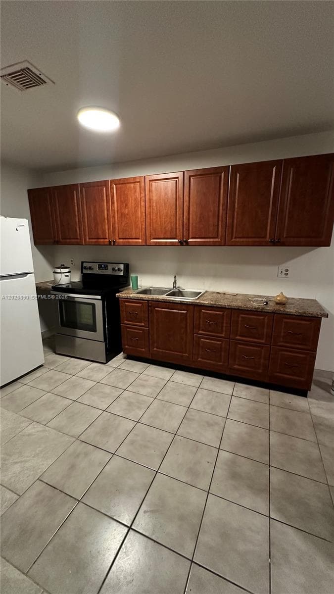 4198 W 10th Ave, Hialeah, FL 33012 photo 3