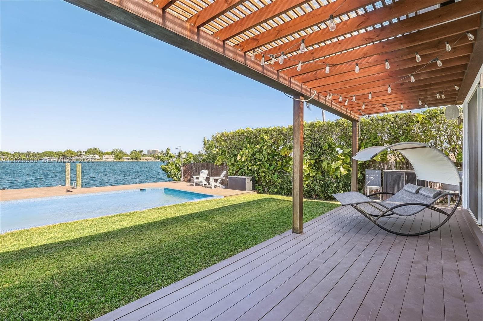 1231 Stillwater Dr, Miami Beach FL 33141 photo 3
