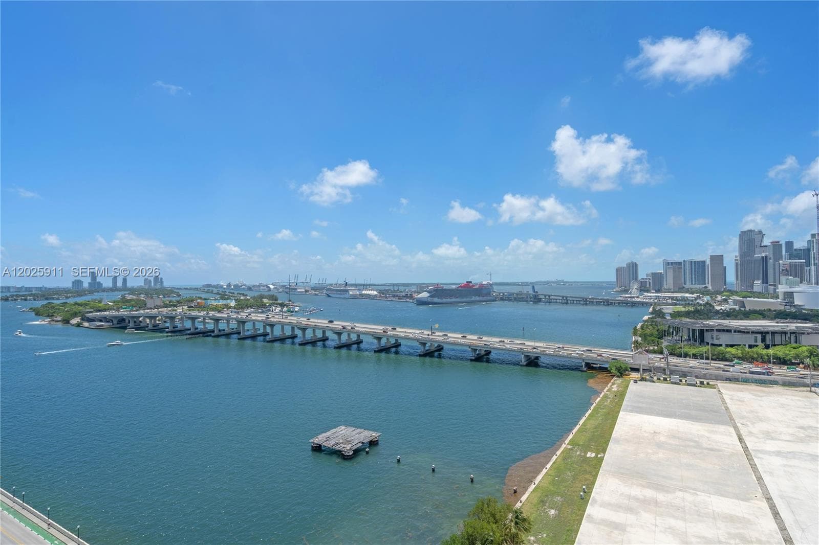 555 NE 15th St # 23I, Miami FL 33132 photo 3