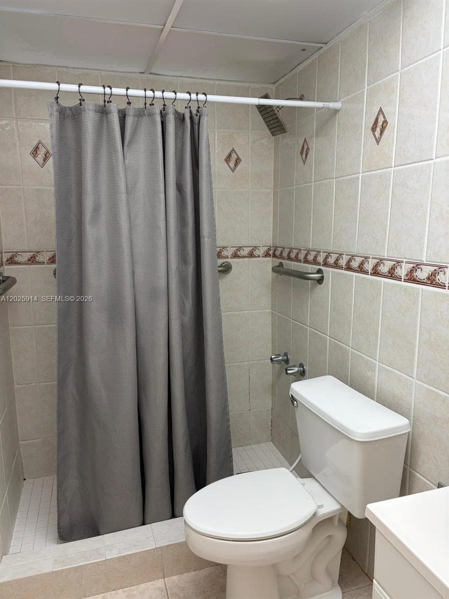 6820 W Flagler St # 212, Miami FL 33144 photo 5