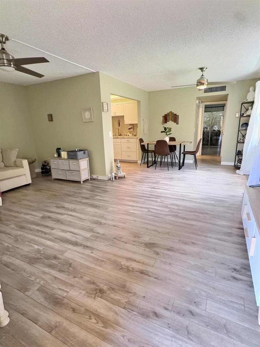 199 Burgundy E, Delray Beach FL 33484 photo 5