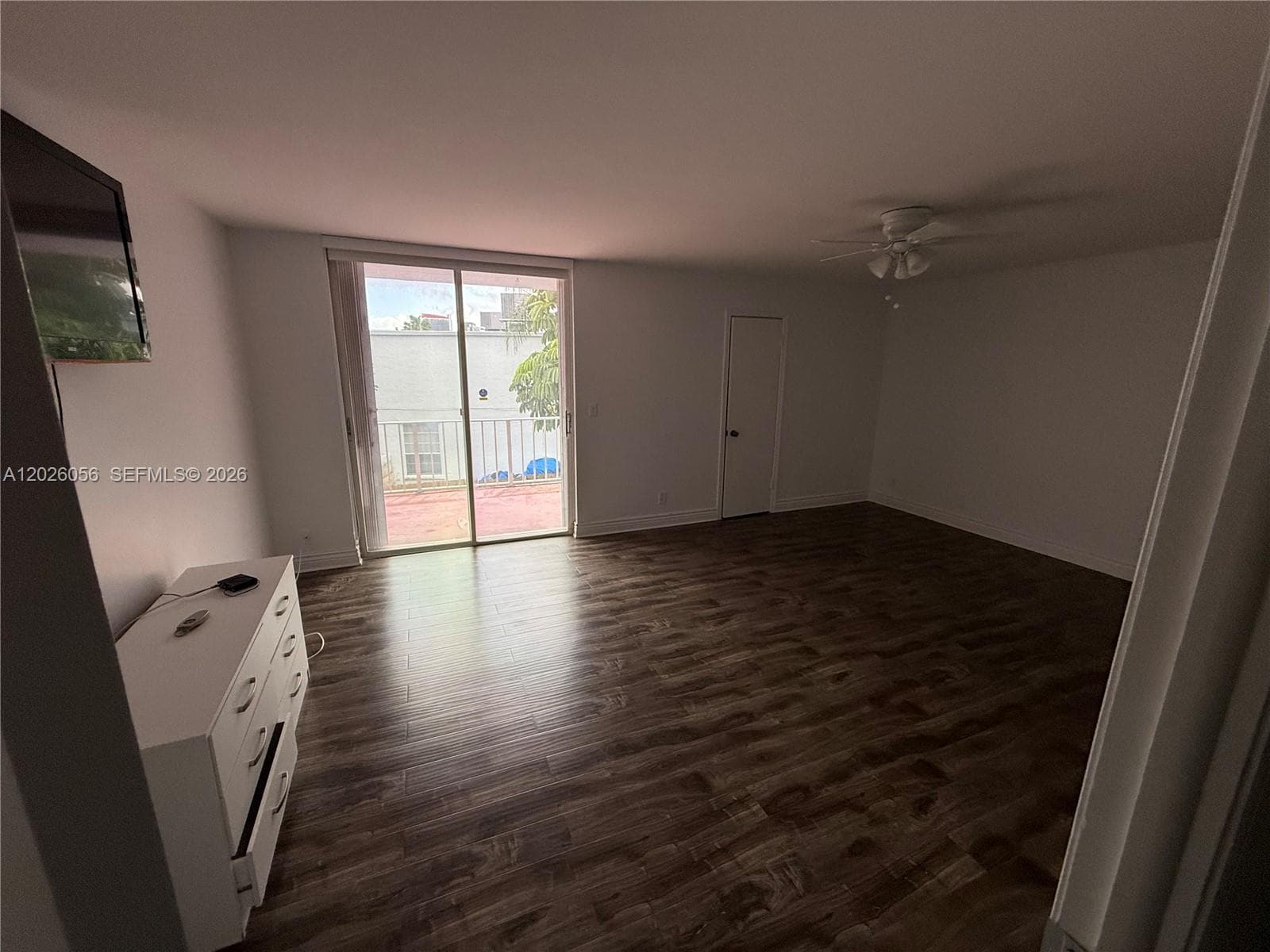 2606 NE 10 ST # 2606, Hallandale Beach FL 33009 photo 2
