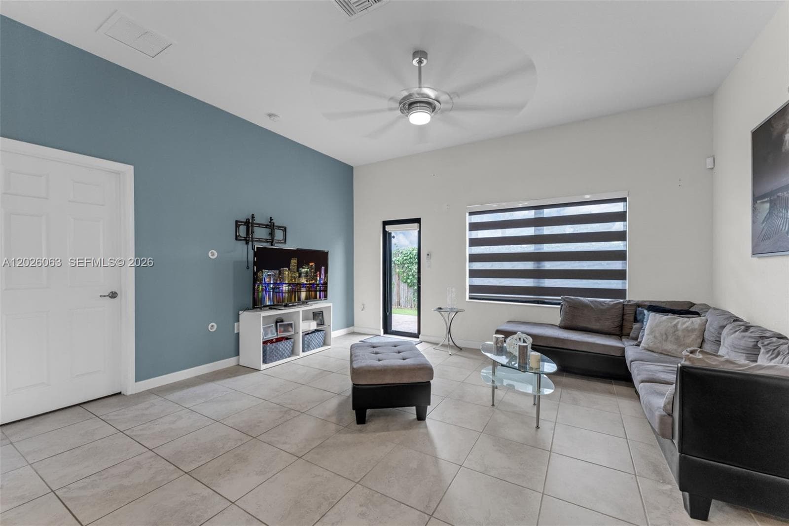 134 NE 23rd Ter, Homestead FL 33033 photo 2
