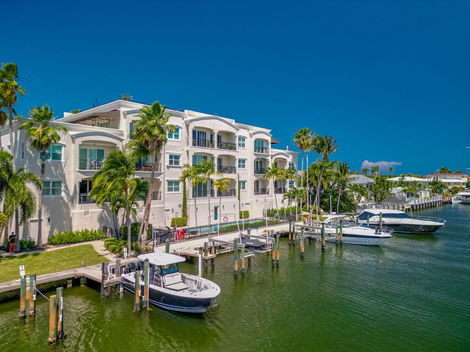 2720 NE 15th Street # 303, Fort Lauderdale FL 33304 photo 2