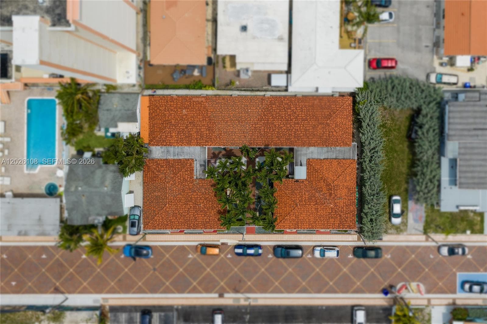 335 Georgia St, Hollywood FL 33019 photo 4