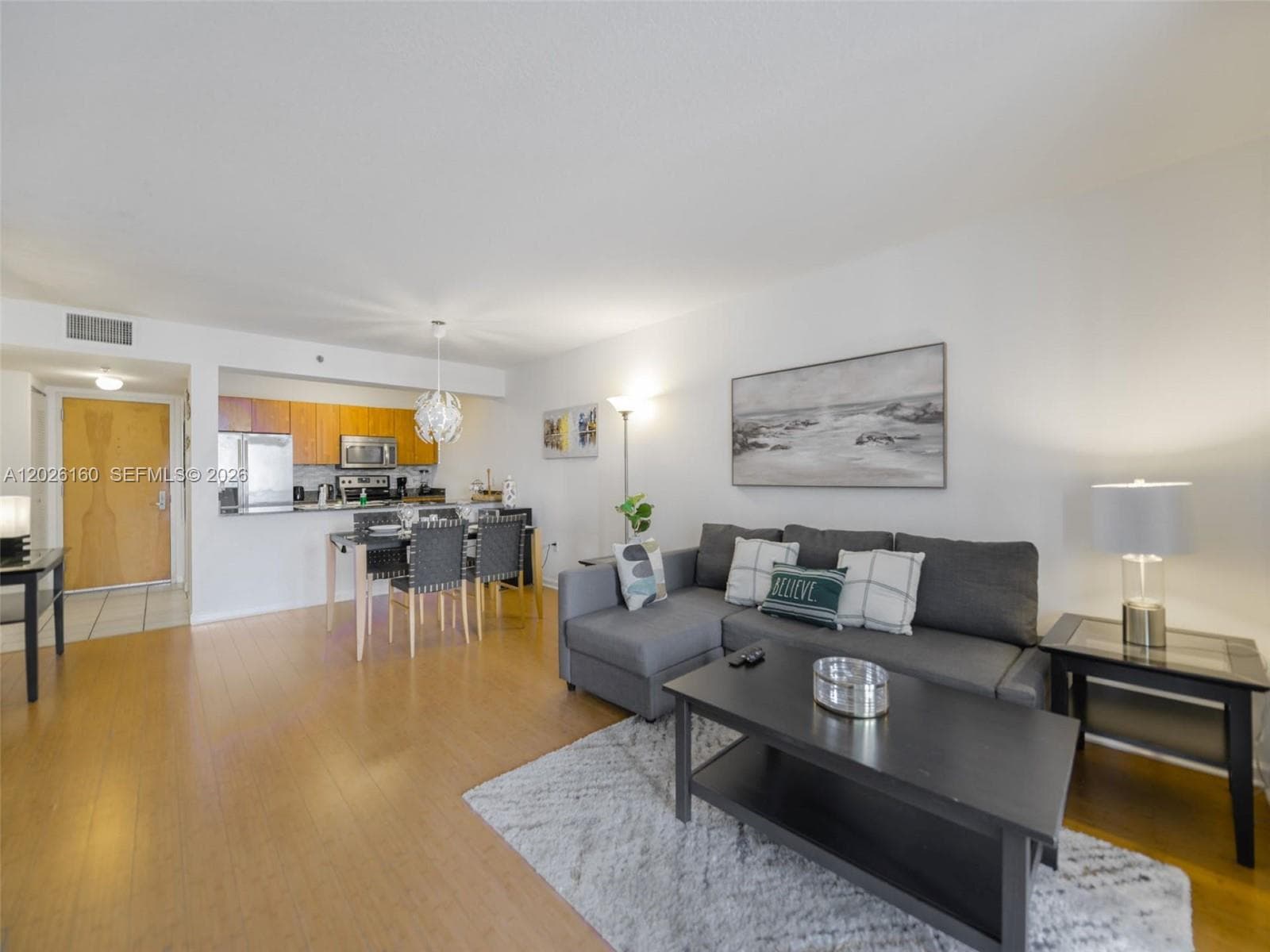 1200 Brickell Bay Dr # 2119, Miami FL 33131 photo 2