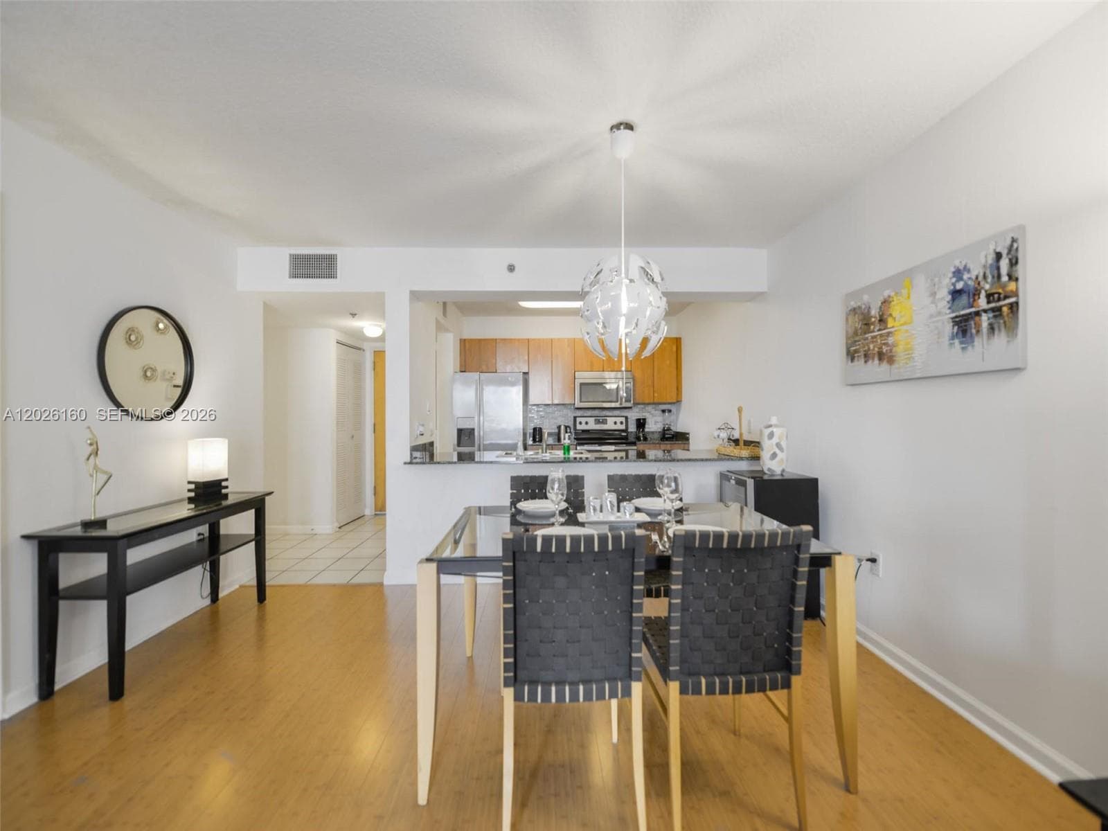 1200 Brickell Bay Dr # 2119, Miami FL 33131 photo 3