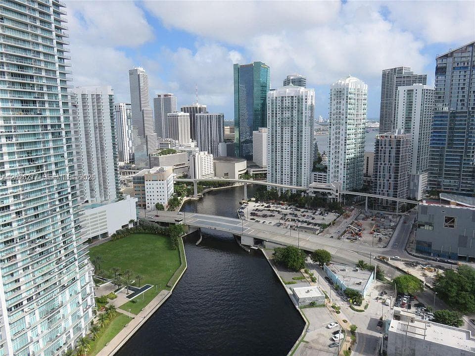 690 SW 1st Ct # 1908, Miami FL 33130 photo 5