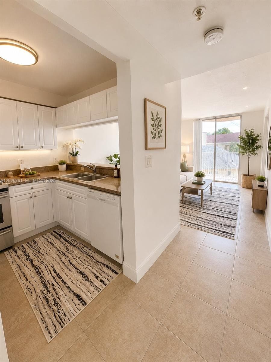 102 SW 6th Ave # 205, Miami FL 33130 photo 2