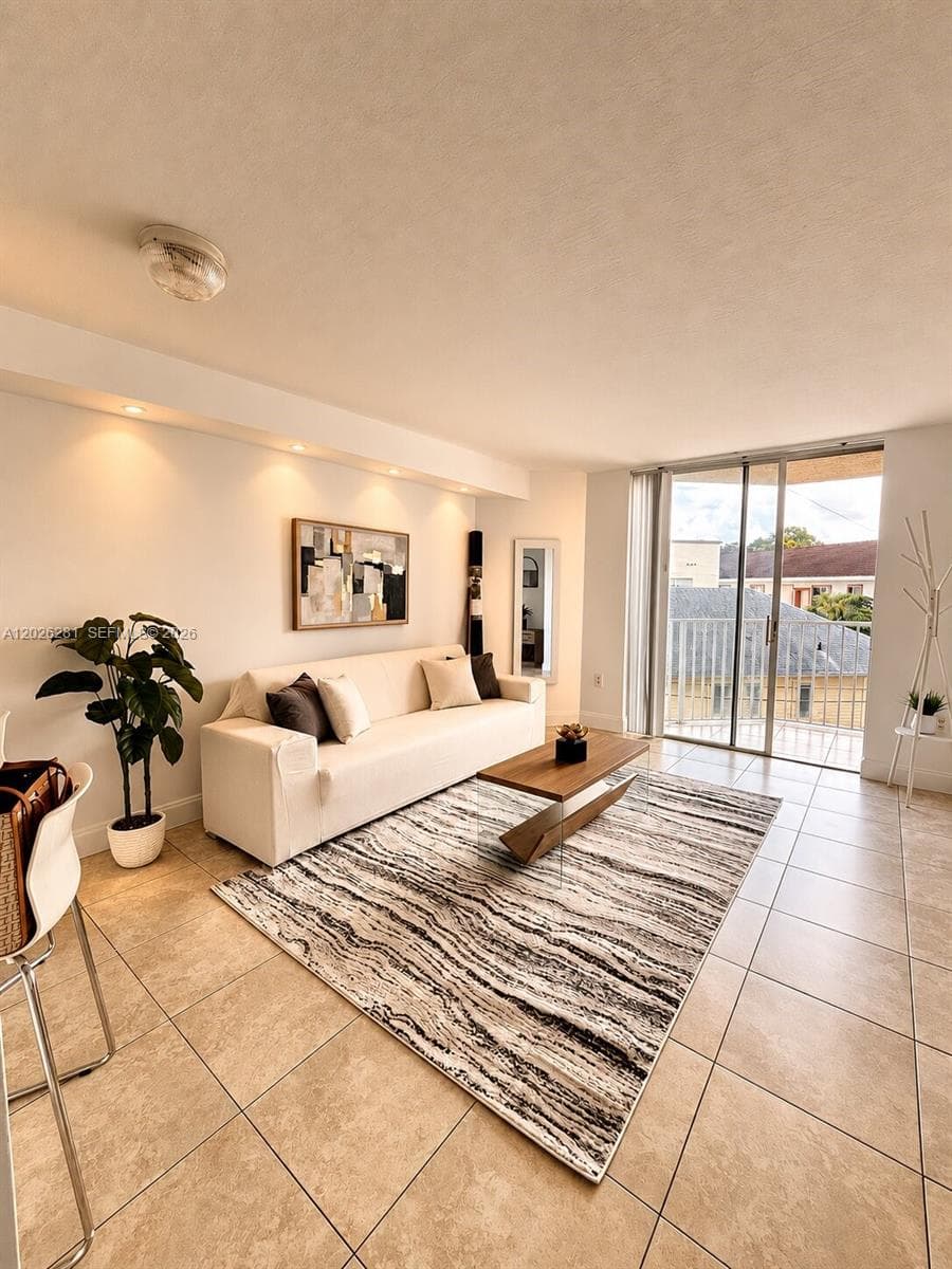 102 SW 6th Ave # 205, Miami FL 33130 photo 4