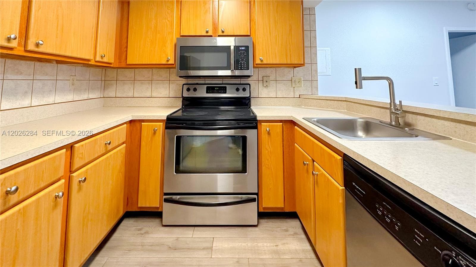 2445 SW 18th Ter # 107, Fort Lauderdale FL 33315 photo 2