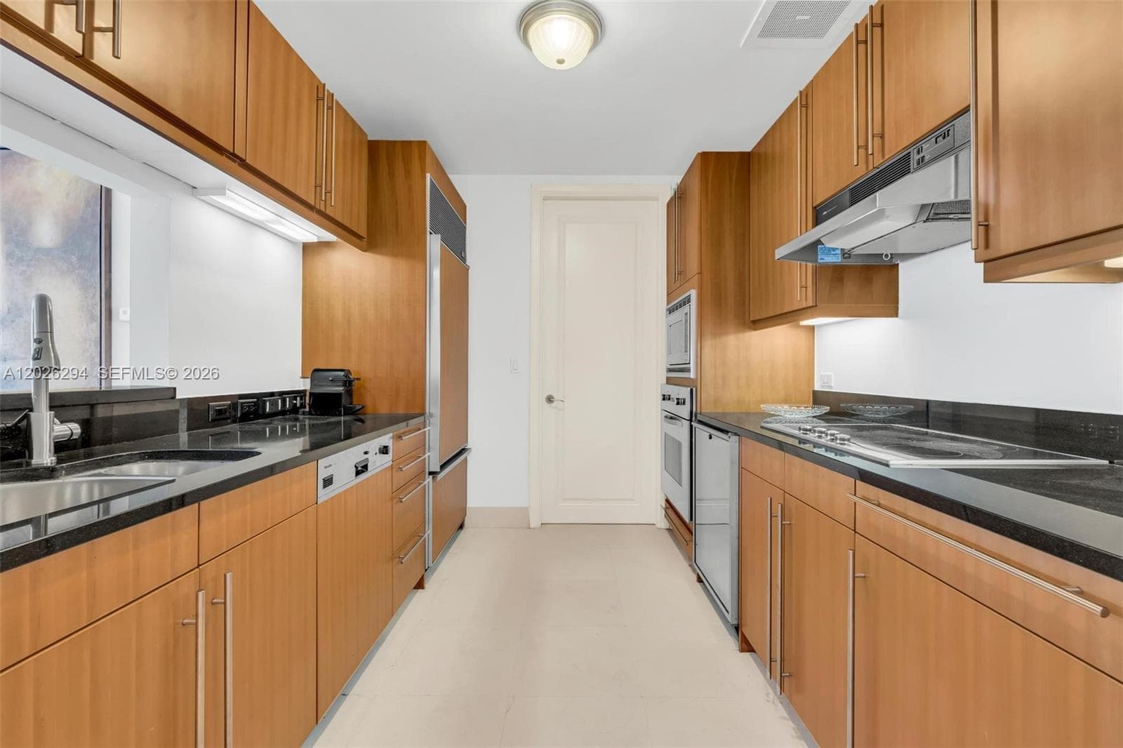 1425 Brickell Ave # 51A, Miami FL 33131 photo 5