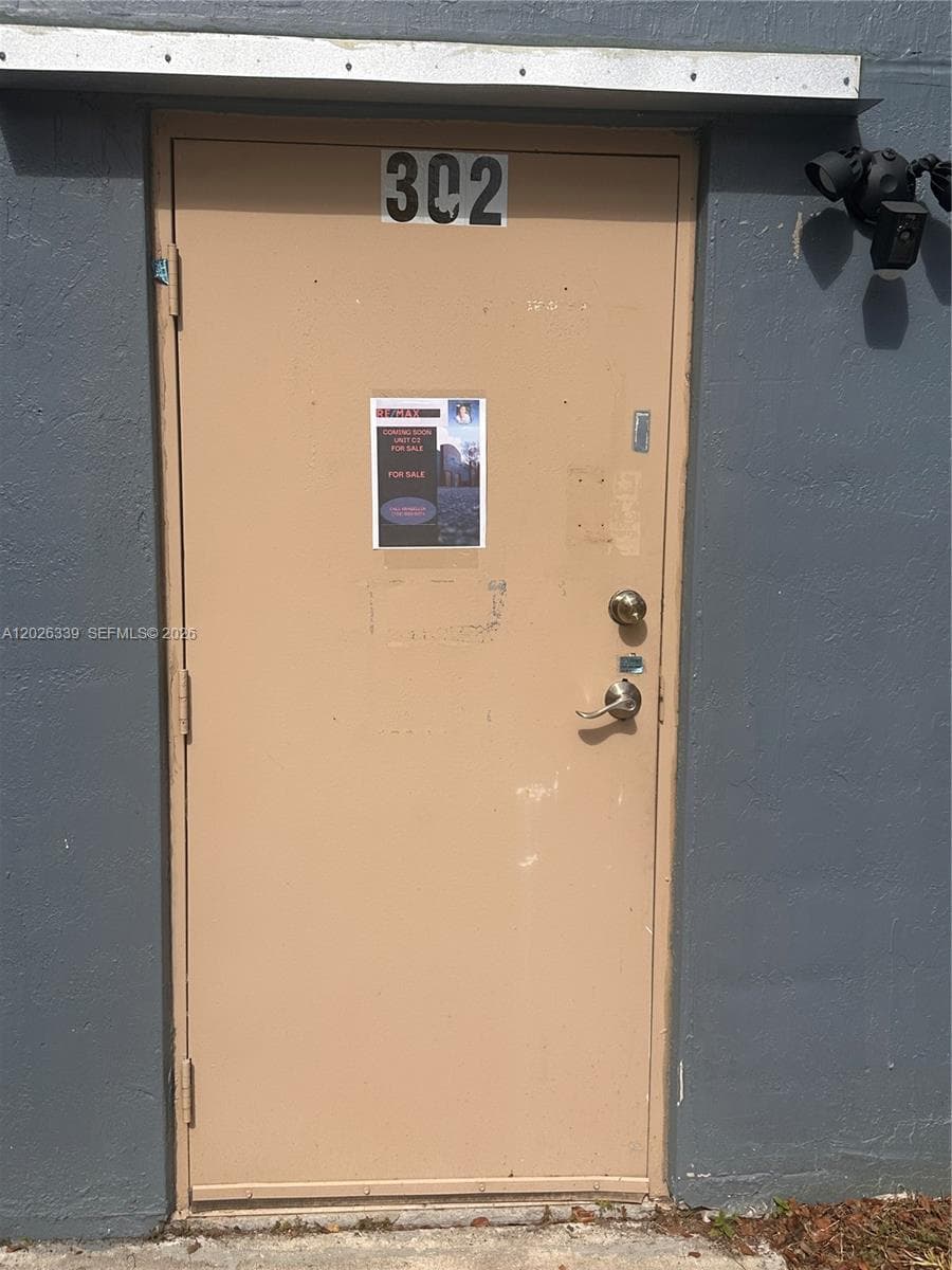20200 NW 2nd Ave # C2, Miami Gardens FL 33169 photo 2