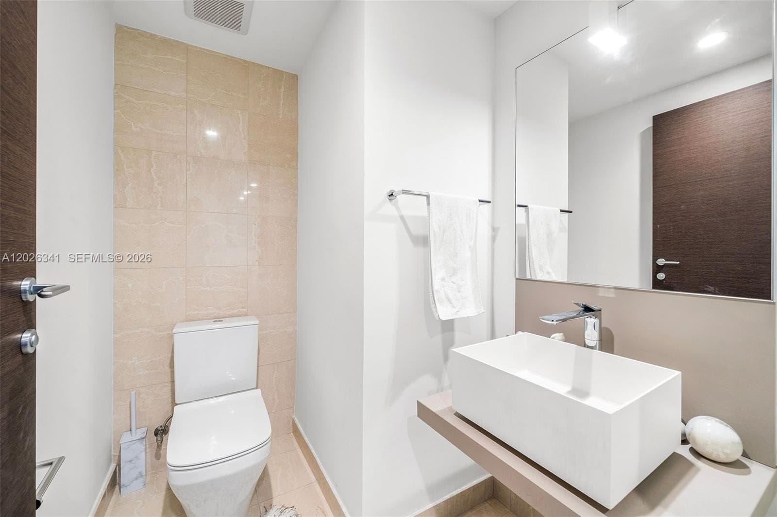 1000 Brickell Plz # 2111, Miami, FL 33131 photo 5