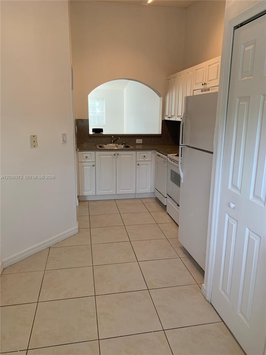 2931 SE 13th Ave # 202-47, Homestead FL 33035 photo 2