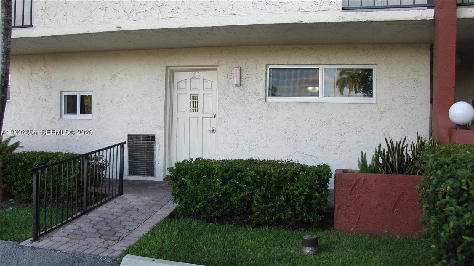 8911 S Hollybrook Blvd # 106, Pembroke Pines FL 33025 photo 3