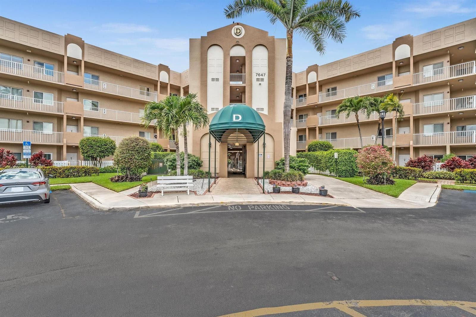 7647 Southampton Terrace # 308, Tamarac FL 33321 photo 2