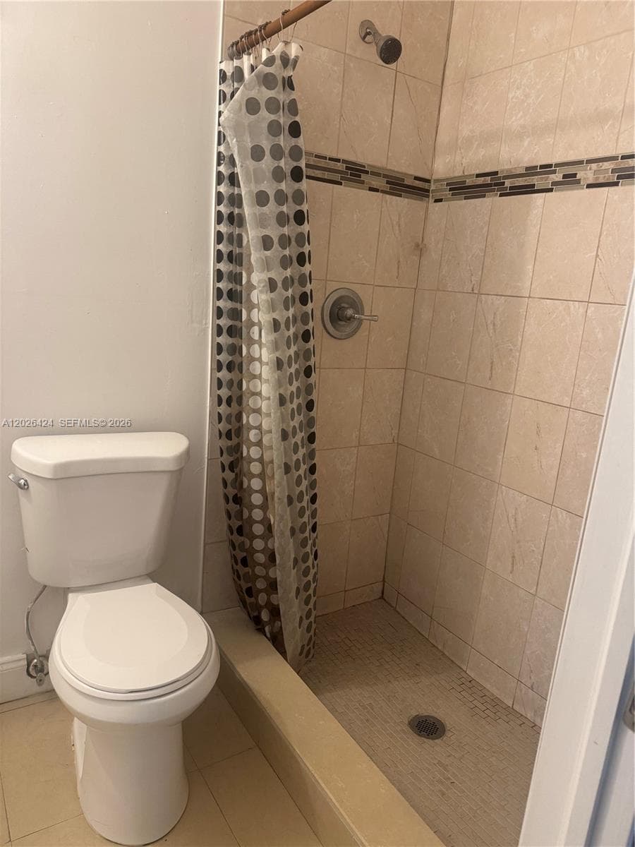 1180 NE 160th Ter # 3, North Miami Beach FL 33162 photo 3