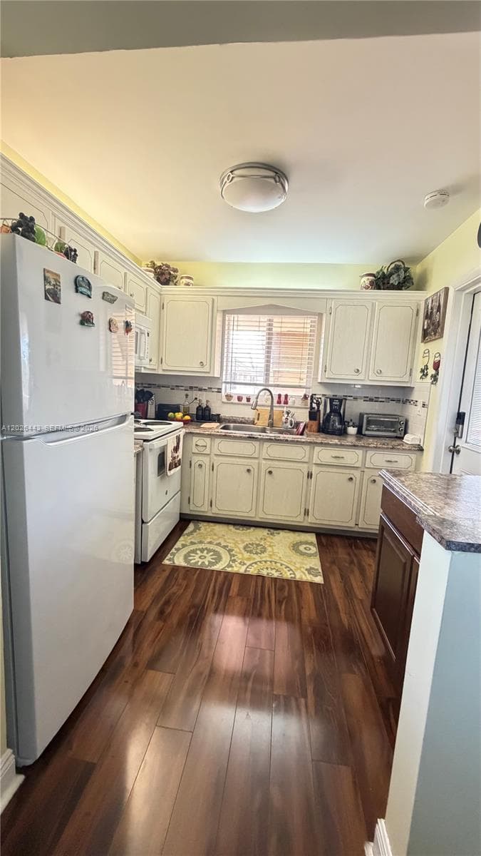 5300 Washington St # D309, Hollywood FL 33021 photo 3