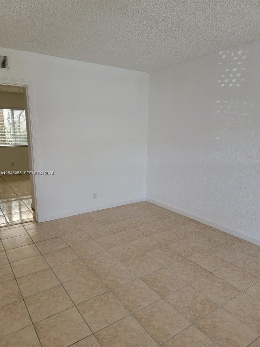 2660 NE 8th Ave # 107, Wilton Manors FL 33334 photo 4