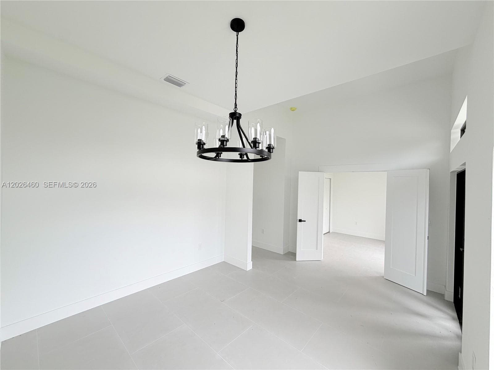 911 Cleveland Ave, Lehigh Acres FL 33972 photo 4