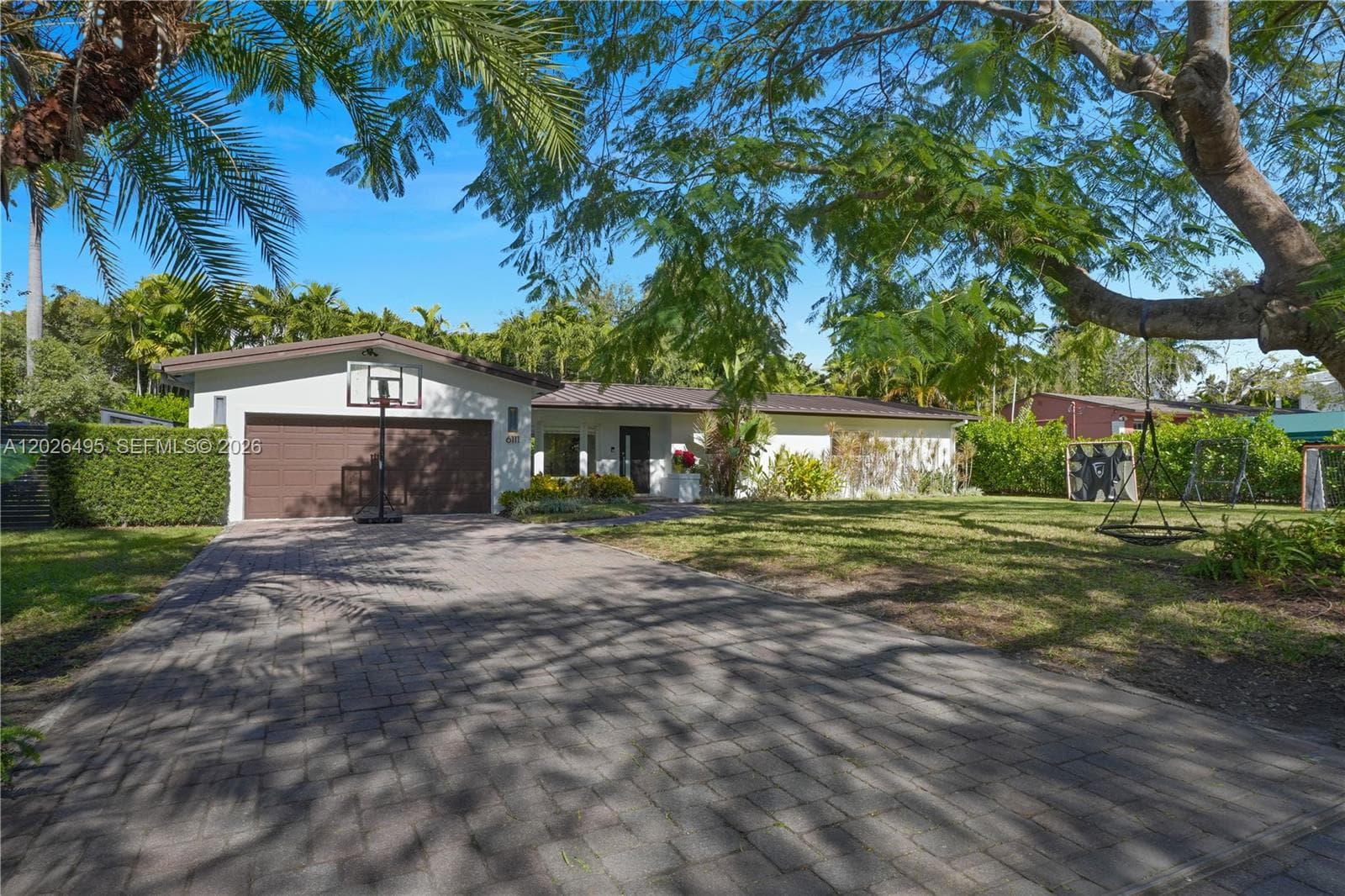 6111 SW 86th St, South Miami FL 33143 photo 2