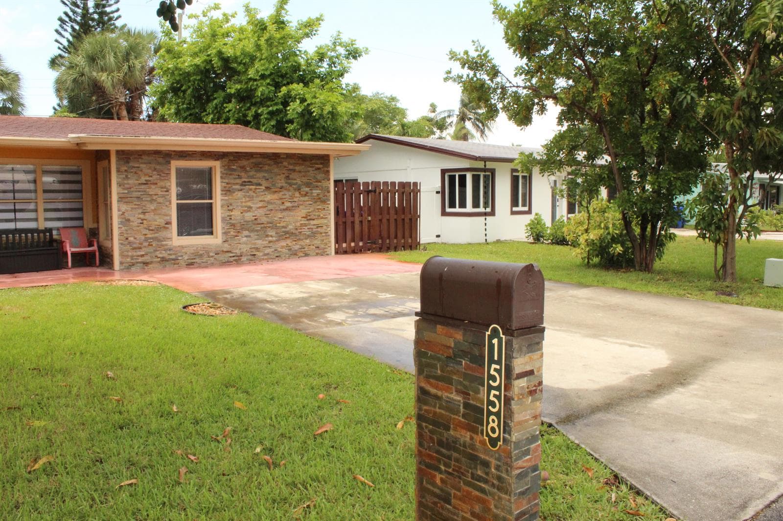 1558 NE 30th Street, Pompano Beach FL 33064 photo 4