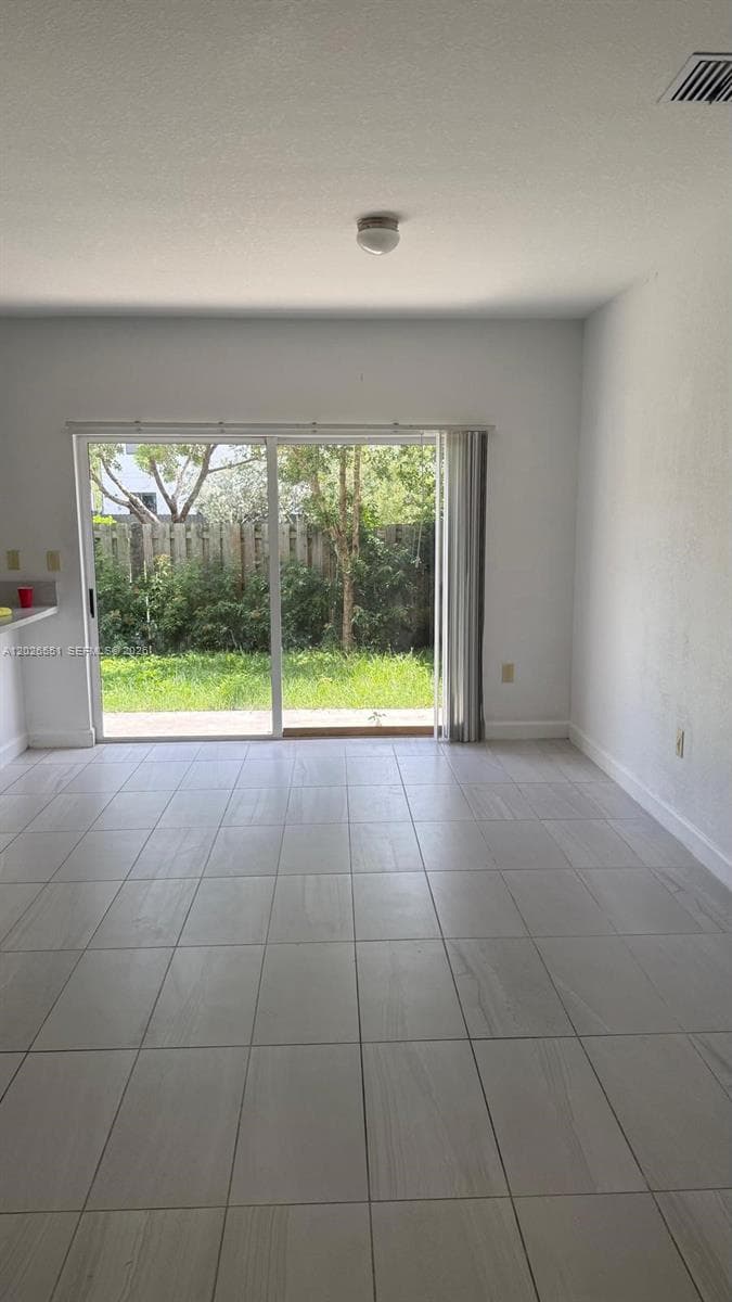 1245 NW 3rd Ln, Florida City FL 33034 photo 5