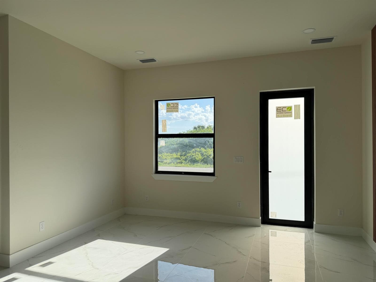 515 Kingsbury Lane, Lehigh Acres FL 33974 photo 5