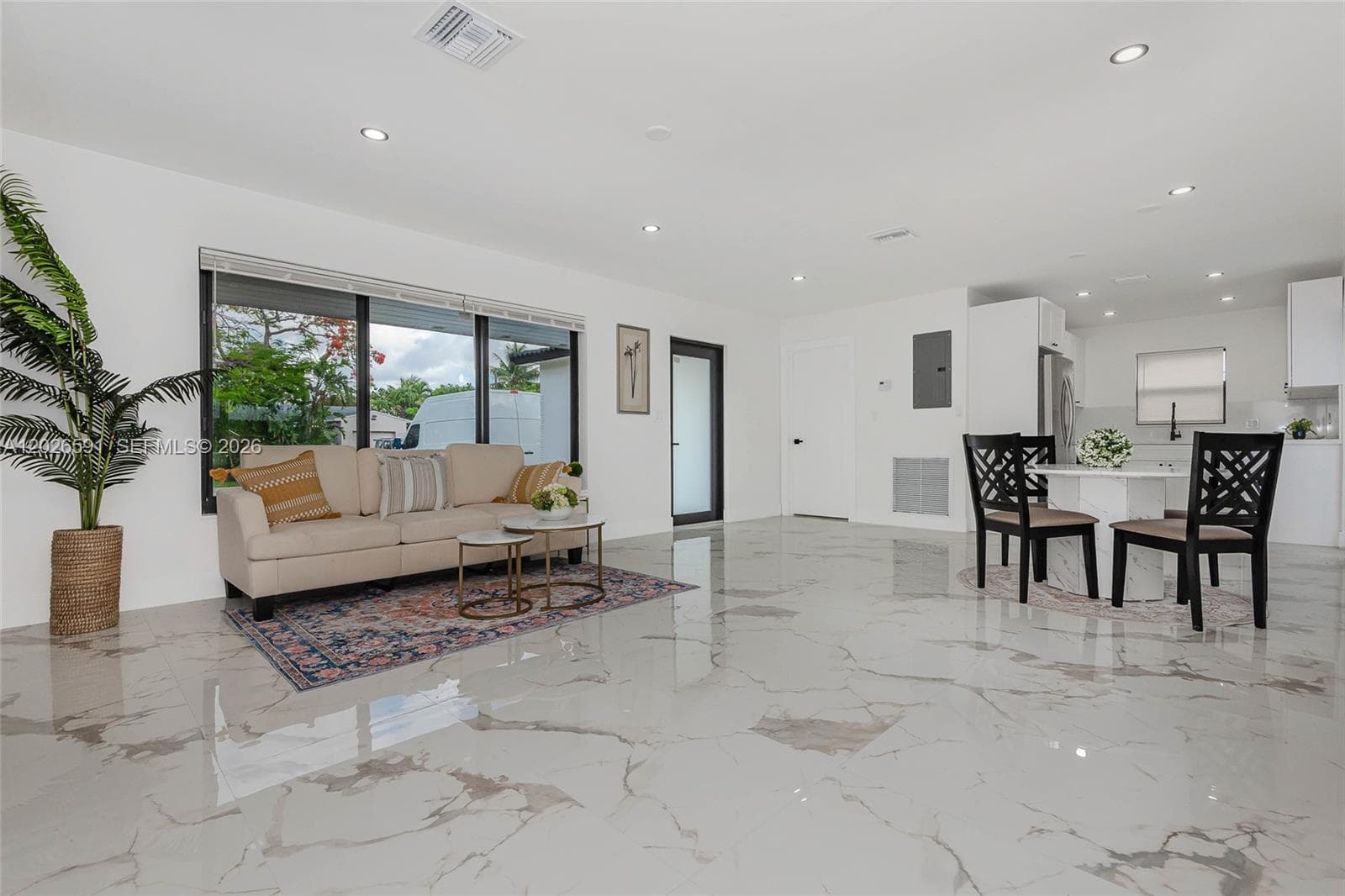 537 S 29th Ct, Hollywood FL 33020 photo 3