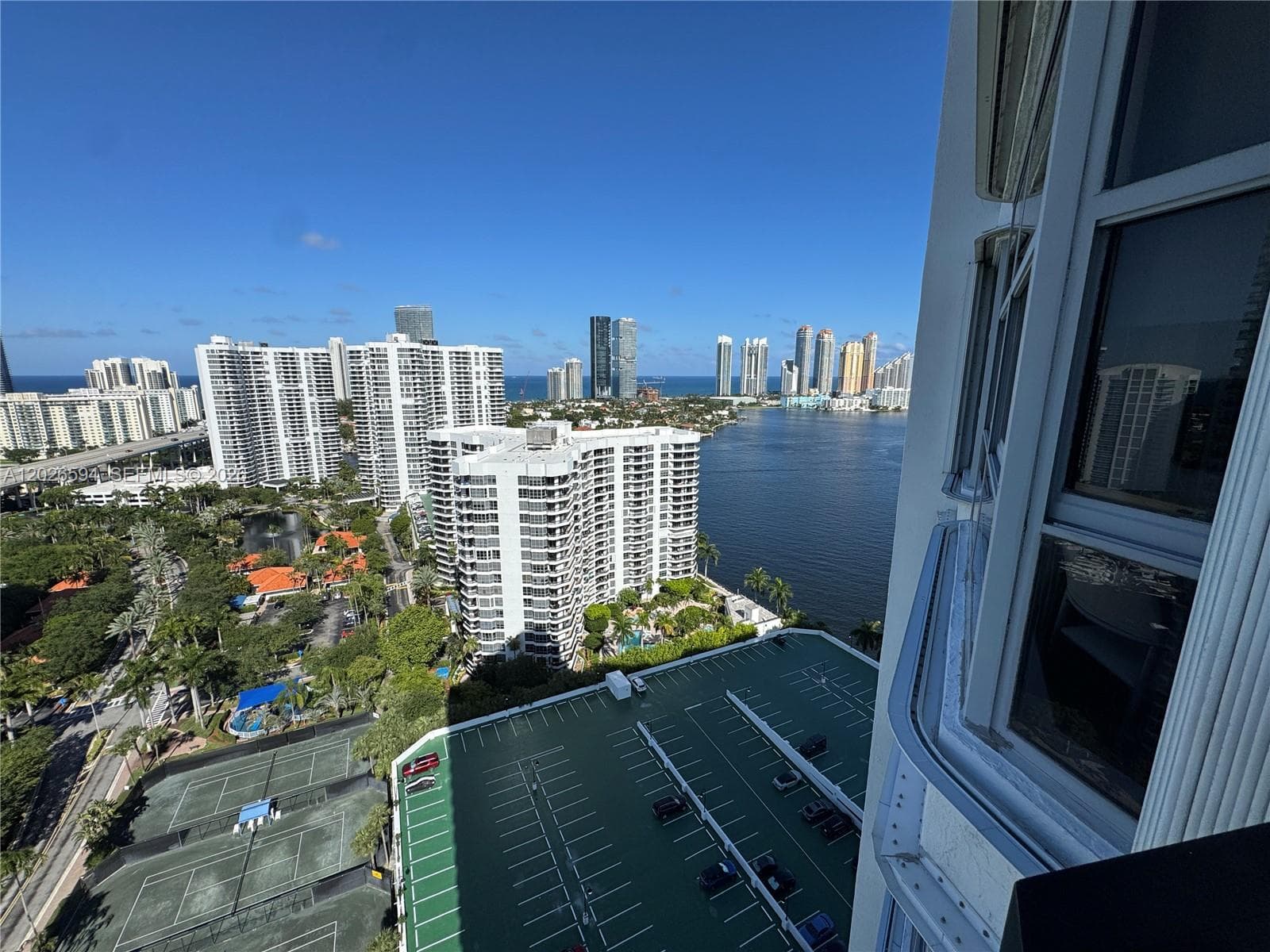 3530 Mystic Pointe Dr # 2709, Aventura FL 33180 photo 4