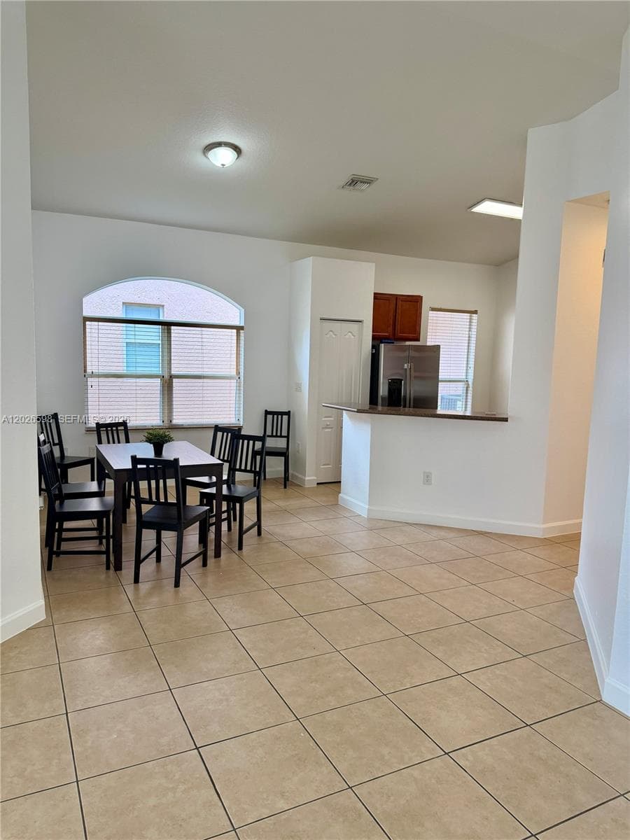3951 NE 11th Dr, Homestead FL 33033 photo 5