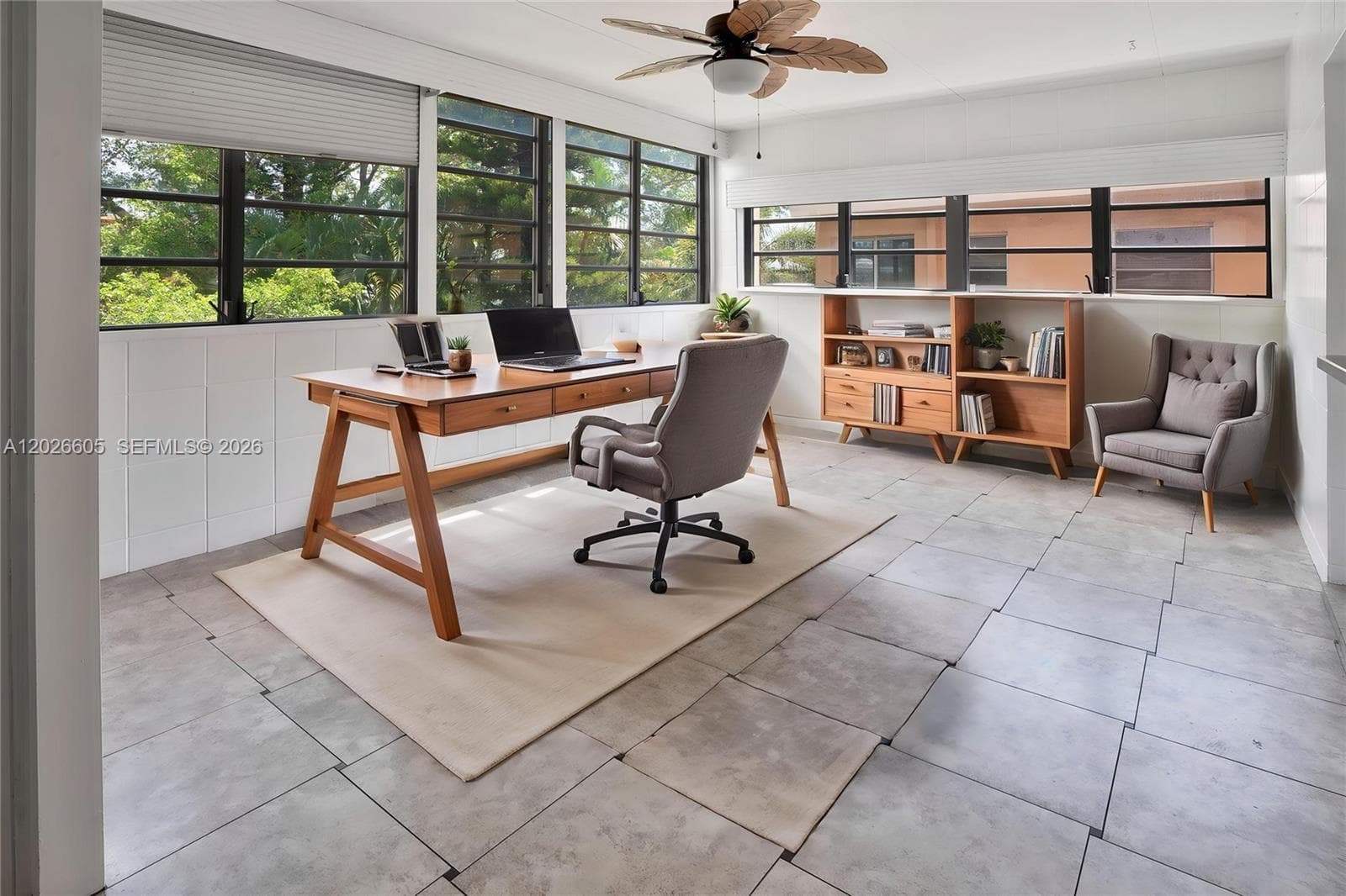 180 NE 12th Ave # 18C, Hallandale Beach FL 33009 photo 2