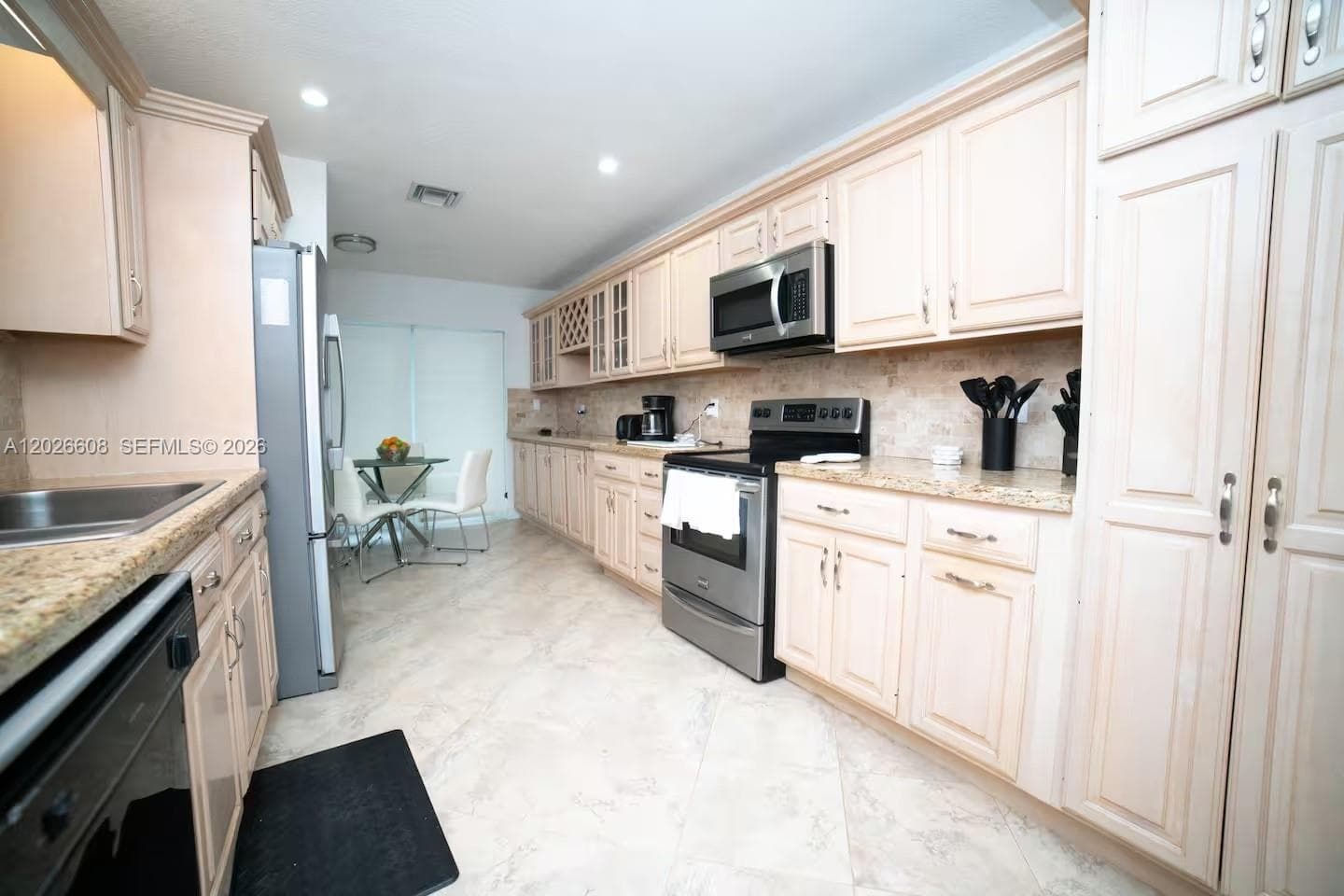 11931 SW 132nd Ave, Miami, FL 33186 photo 5